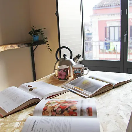 Urban Pop 2 Bed & Breakfast Catania